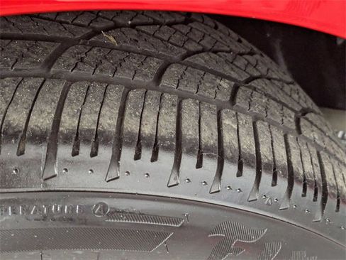 Used 2019 Dodge Challenger GT w/ Blacktop Package image 10