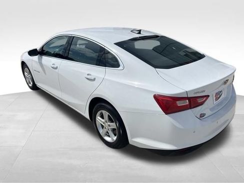 Used 2024 Chevrolet Malibu LS w/ Driver Confidence Package FWD image 5