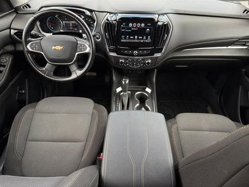 Used 2019 Chevrolet Traverse LT FWD image 9