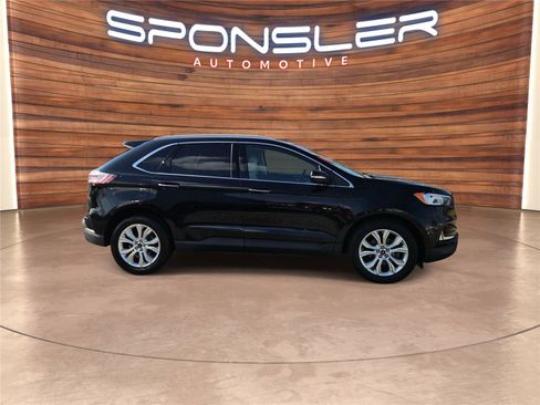 Used 2020 Ford Edge Titanium w/ Cargo Accessory Package image 7