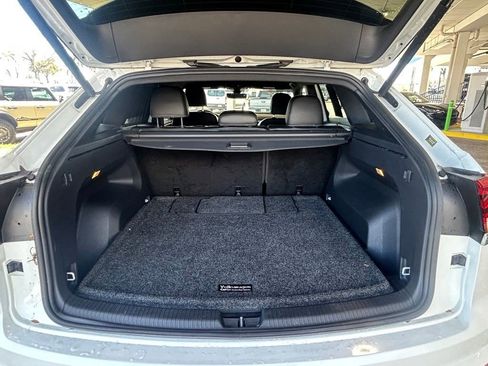 Used 2022 Volkswagen Atlas Cross Sport SEL Premium R-Line image 34