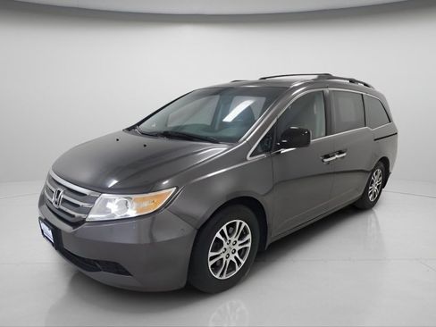 Used 2011 Honda Odyssey EX-L image 3