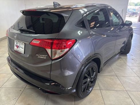 Used 2021 Honda HR-V Sport image 8