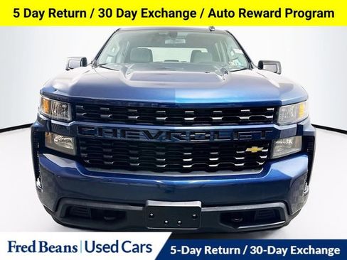 Used 2022 Chevrolet Silverado 1500 Custom image 2