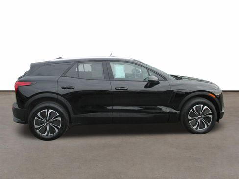 Used 2025 Chevrolet Blazer EV LT w/ Super Cruise Package AWD/4WD image 2