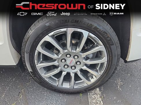 Used 2023 GMC Acadia Denali w/ Denali Ultimate Package AWD/4WD image 18