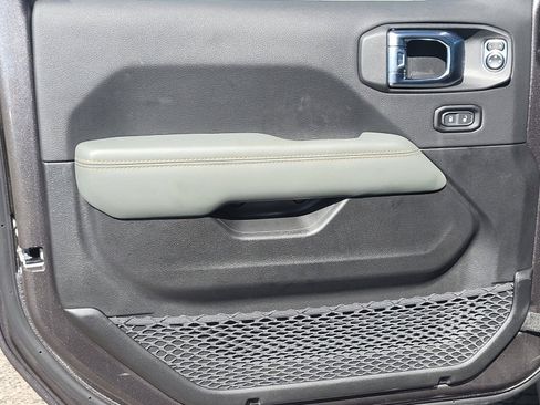 New 2025 Jeep Gladiator Mojave image 19