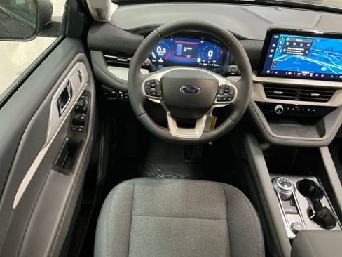 New 2026 Ford Explorer Active AWD/4WD image 12
