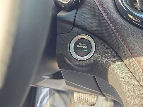 Used 2023 Chevrolet Equinox RS image 16