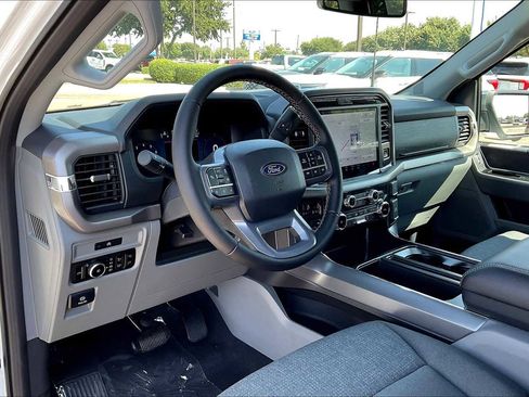 New 2025 Ford F150 XLT w/ Equipment Group 302A MID image 8