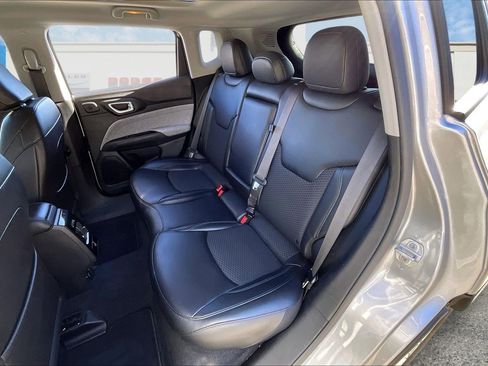 Certified 2022 Jeep Compass Latitude w/ Sun and Sound Group image 23