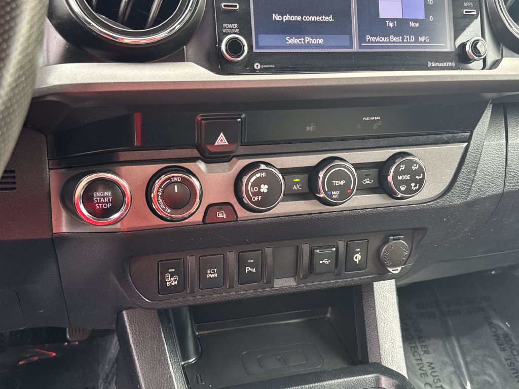 Used 2020 Toyota Tacoma TRD Off-Road w/ Technology Package AWD/4WD image 23