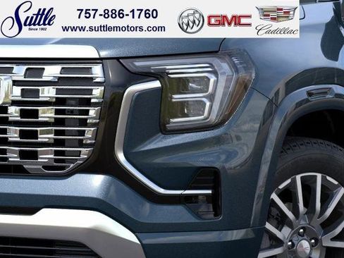 New 2026 GMC Terrain Denali w/ LPO, Floor Liner Package image 10