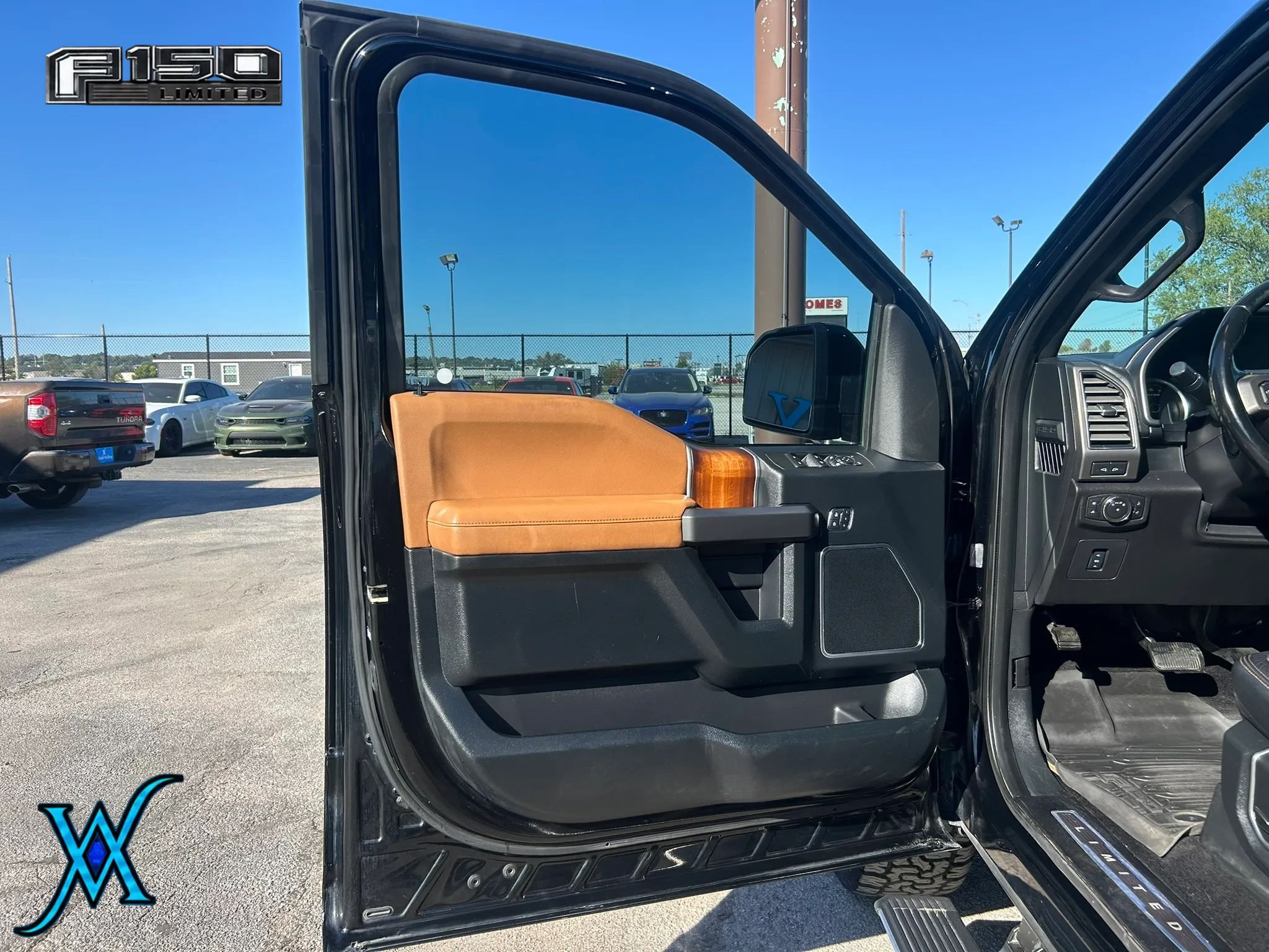 Used 2017 Ford F150 Limited AWD/4WD image 10