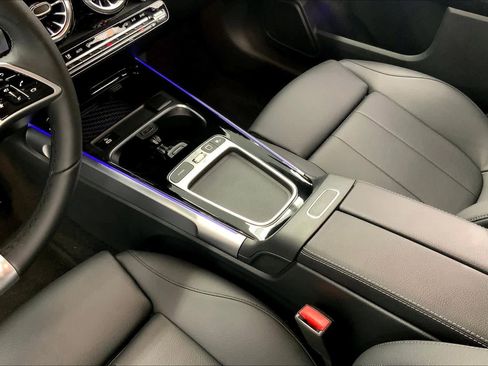 Used 2026 Mercedes-Benz GLB 250 image 26