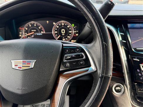 Used 2015 Cadillac Escalade ESV 4WD image 22