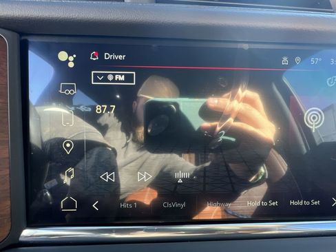 Used 2023 GMC Yukon XL Denali Ultimate image 13