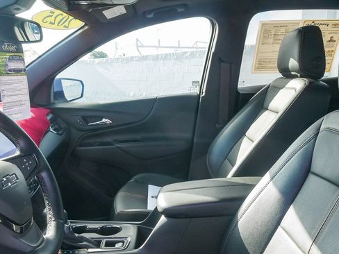 Used 2023 Chevrolet Equinox Premier image 16
