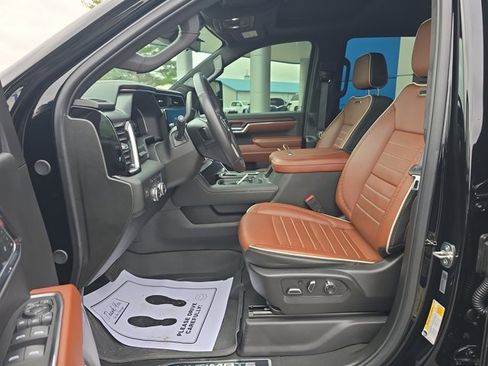 Used 2024 GMC Sierra 2500 Denali Ultimate image 32