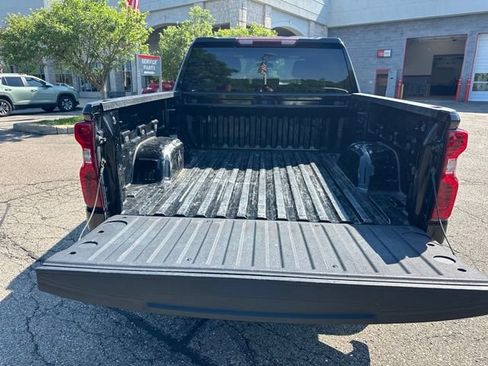 Used 2021 Chevrolet Silverado 1500 LT AWD/4WD image 26