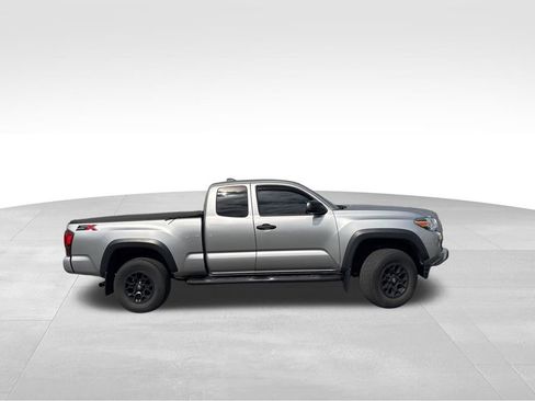 Used 2021 Toyota Tacoma SR w/ SX Package image 7