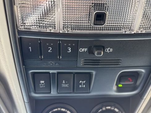 Used 2024 Toyota 4Runner TRD Off-Road Premium image 37