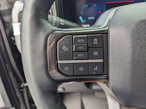 Used 2026 Ford F450 Platinum w/ FX4 Off-Road Package AWD/4WD image 32