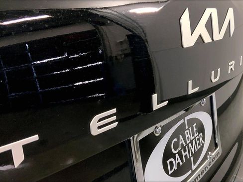 Used 2024 Kia Telluride SX X-Pro image 8