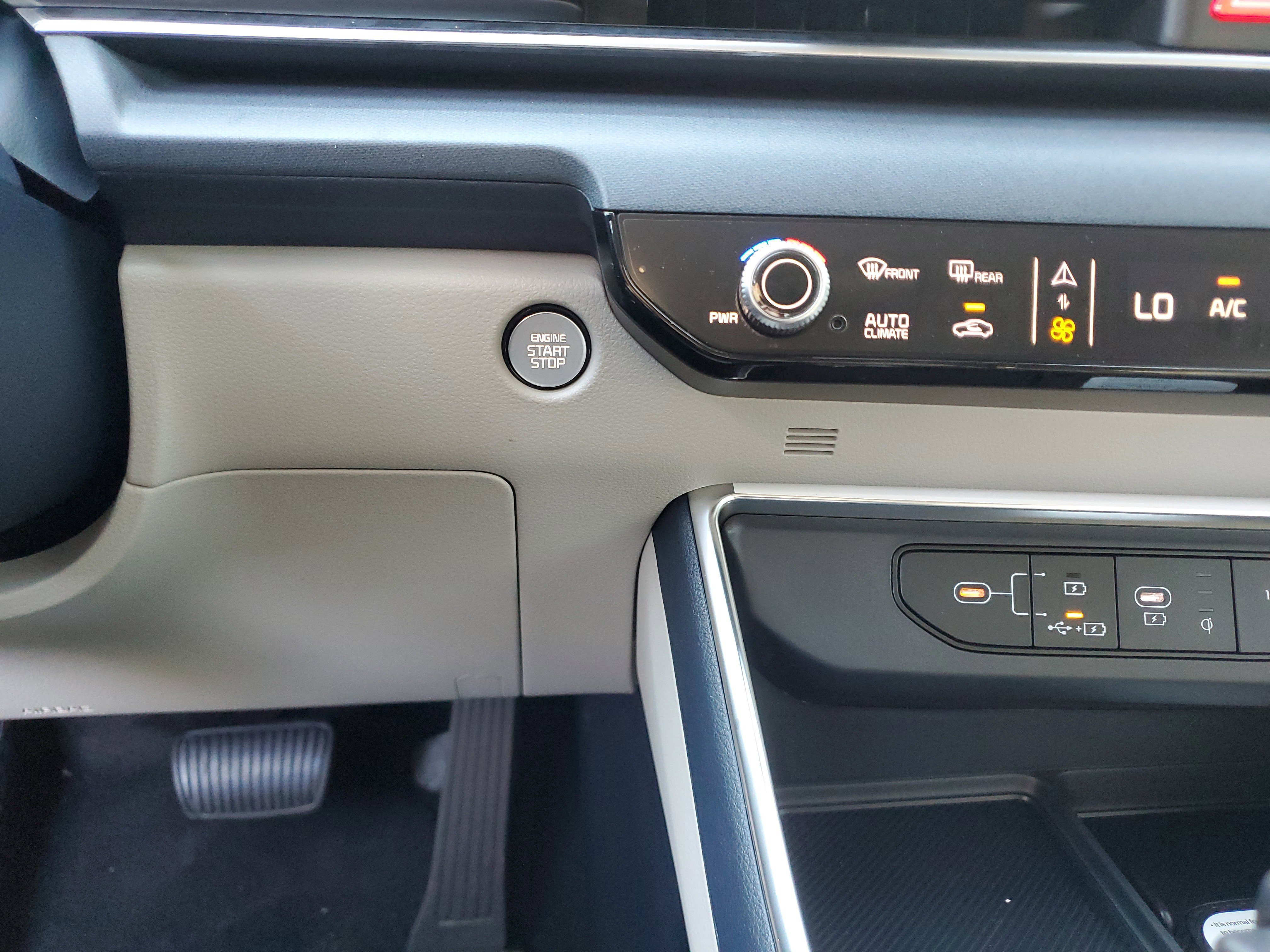 New 2026 Kia Carnival EX FWD image 20