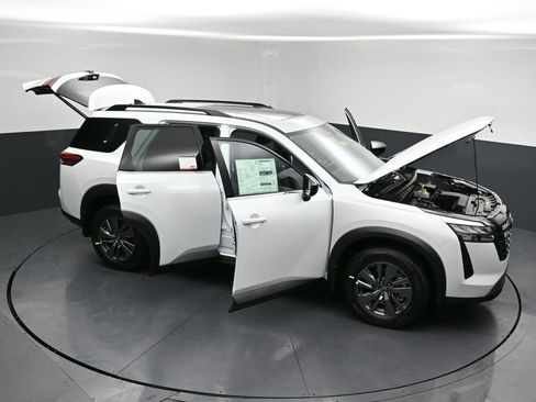 New 2026 Nissan Pathfinder SV AWD/4WD image 33