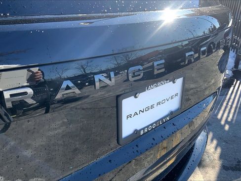 New 2026 Land Rover Range Rover SE image 15