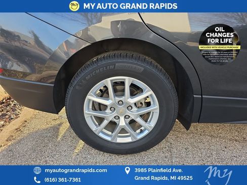 Used 2023 Chevrolet Equinox LT AWD/4WD image 32