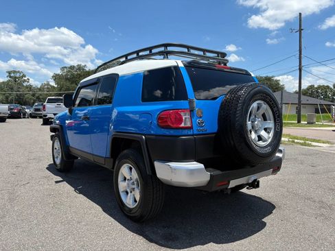 Used 2007 Toyota FJ Cruiser 2WD image 7