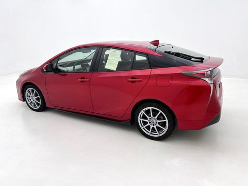 Used 2017 Toyota Prius Three FWD image 10