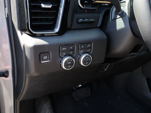 New 2026 GMC Sierra 2500 Denali w/ Denali Reserve Package AWD/4WD image 23