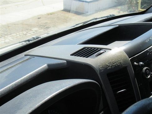 Used 2012 Mercedes-Benz Sprinter 2500 image 25