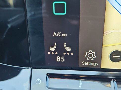 Certified 2022 Volkswagen GTI SE image 21