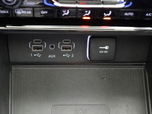 Used 2023 Jeep Grand Cherokee L Limited w/ Luxury Tech Group II image 26