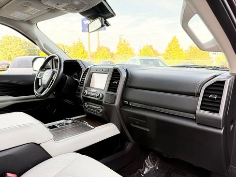 Used 2020 Ford Expedition Platinum RWD image 29