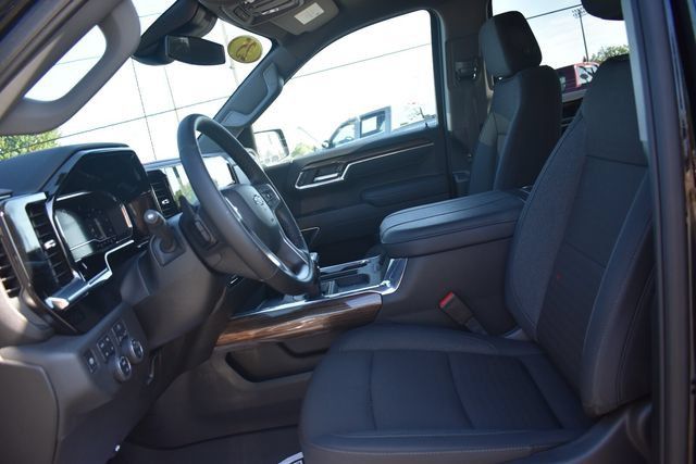 Certified 2025 Chevrolet Silverado 1500 RST AWD/4WD image 26