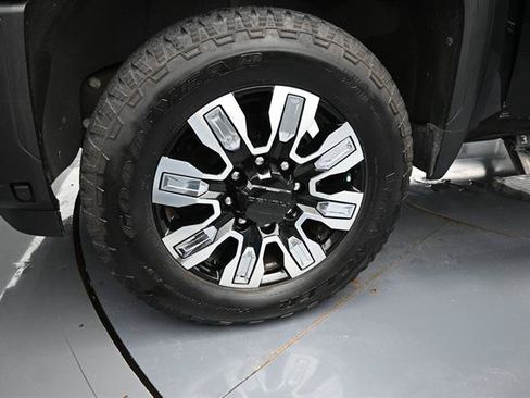Used 2025 GMC Sierra 2500 Denali w/ Denali Reserve Package AWD/4WD image 19