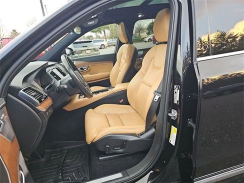 Used 2017 Volvo XC90 T6 Inscription w/ Luxury Package image 9