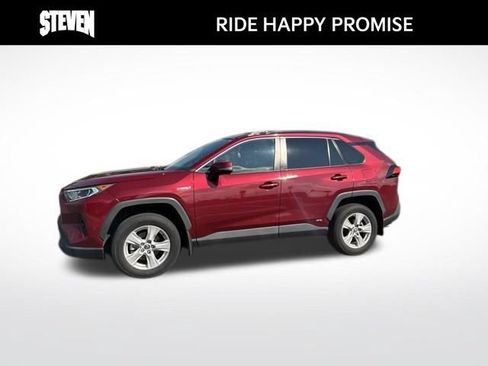 Used 2020 Toyota RAV4 XLE w/ Carpet Mat Package AWD/4WD image 2