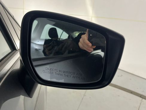 Used 2025 Nissan Versa S w/ S Plus Package image 47