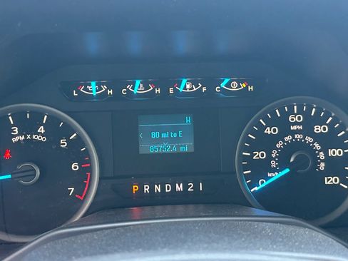 Used 2015 Ford F150 XLT AWD/4WD image 10