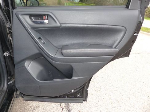 Used 2017 Subaru Forester 2.5i Limited w/ Protection Package #2 AWD/4WD image 42