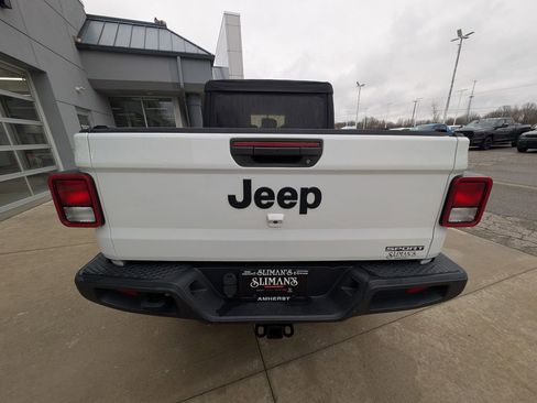 Used 2020 Jeep Gladiator Sport w/ Quick Order Package 24S image 10