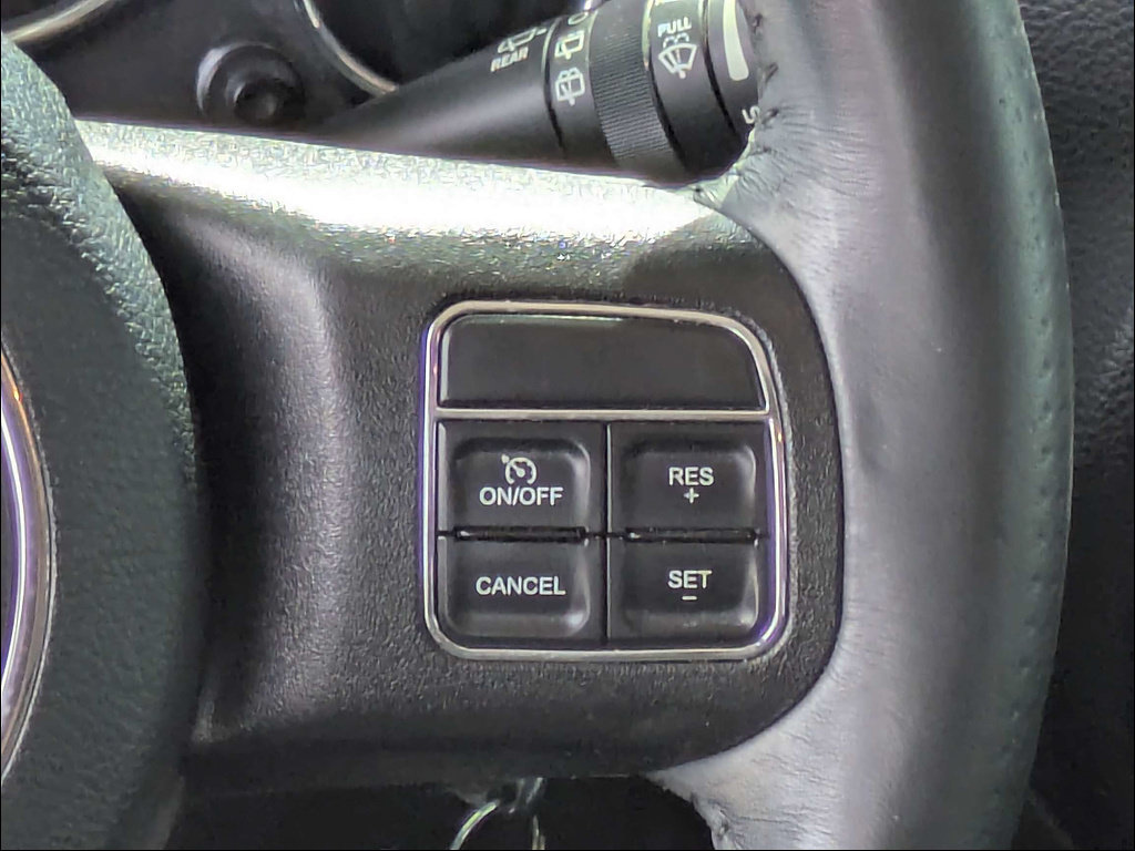 Used 2018 Jeep Wrangler Unlimited Sahara AWD/4WD image 26