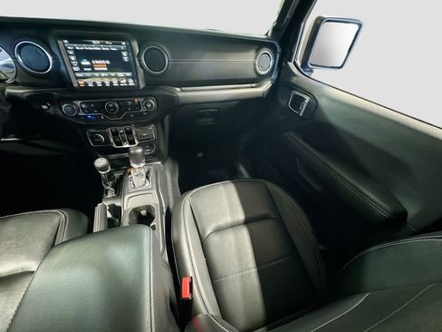 Used 2023 Jeep Wrangler Unlimited Sahara w/ Cold Weather Group AWD/4WD image 16