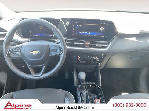 Used 2025 Chevrolet TrailBlazer LT AWD/4WD image 10
